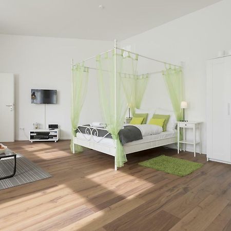 Studio Apartment Niemetzstr 51 Berlin Exteriör bild