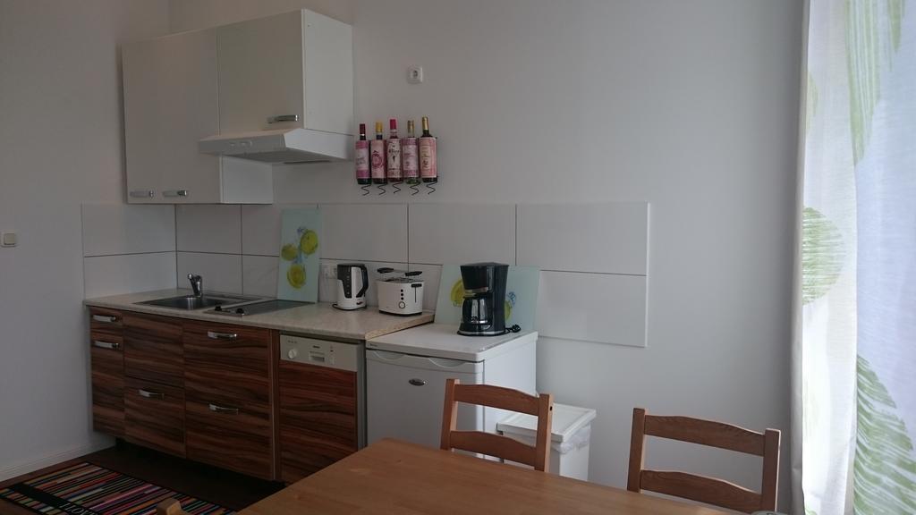 Studio Apartment Niemetzstr 51 Berlin Exteriör bild