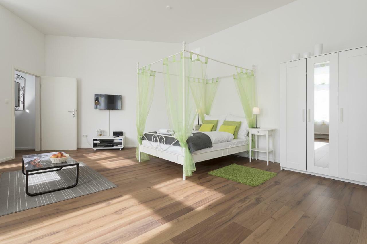 Studio Apartment Niemetzstr 51 Berlin Exteriör bild