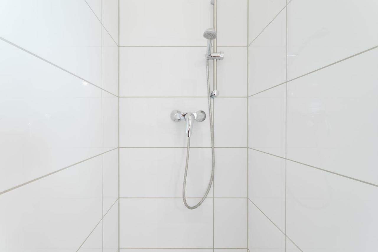 Studio Apartment Niemetzstr 51 Berlin Exteriör bild