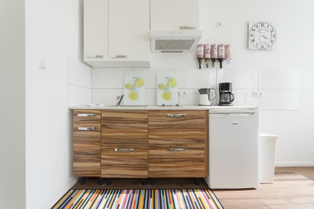 Studio Apartment Niemetzstr 51 Berlin Exteriör bild